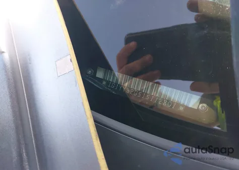 2001 Chevrolet Corvette z USA, uszkodzony, nr VIN 1G1YY32G515112801